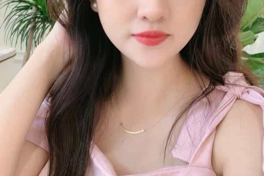 ✅Tiffany微笑项链，不知道是哪一年，好像某部电视剧开播