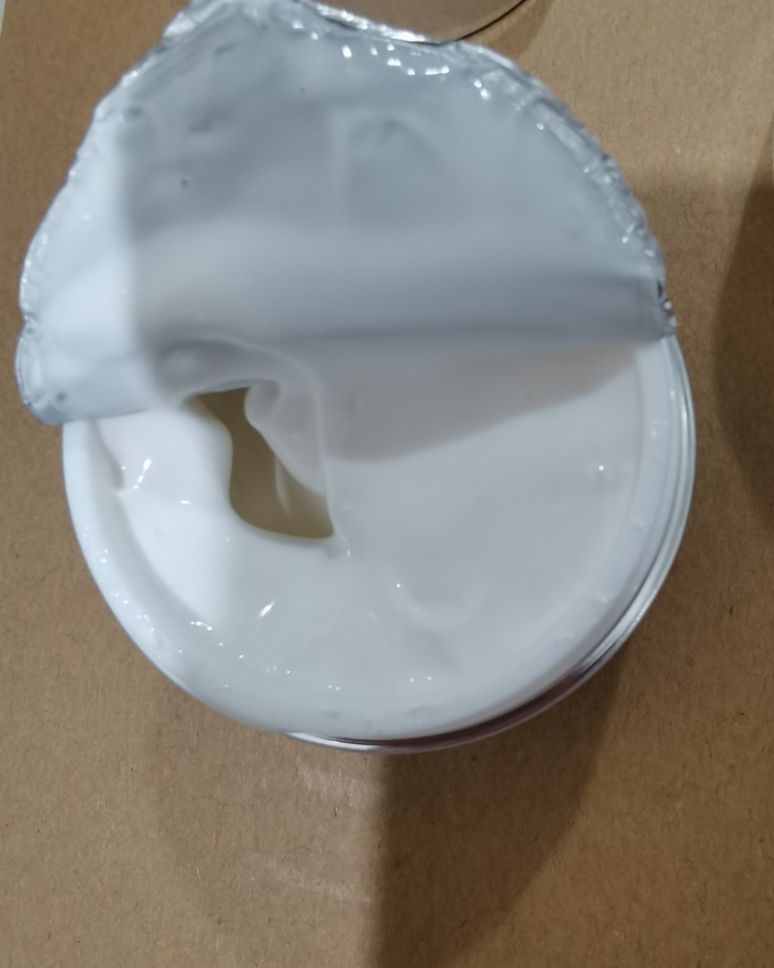 ✅香缇卡家有好几款涂抹面膜，其中钻石面膜和花妍面膜比较出名，