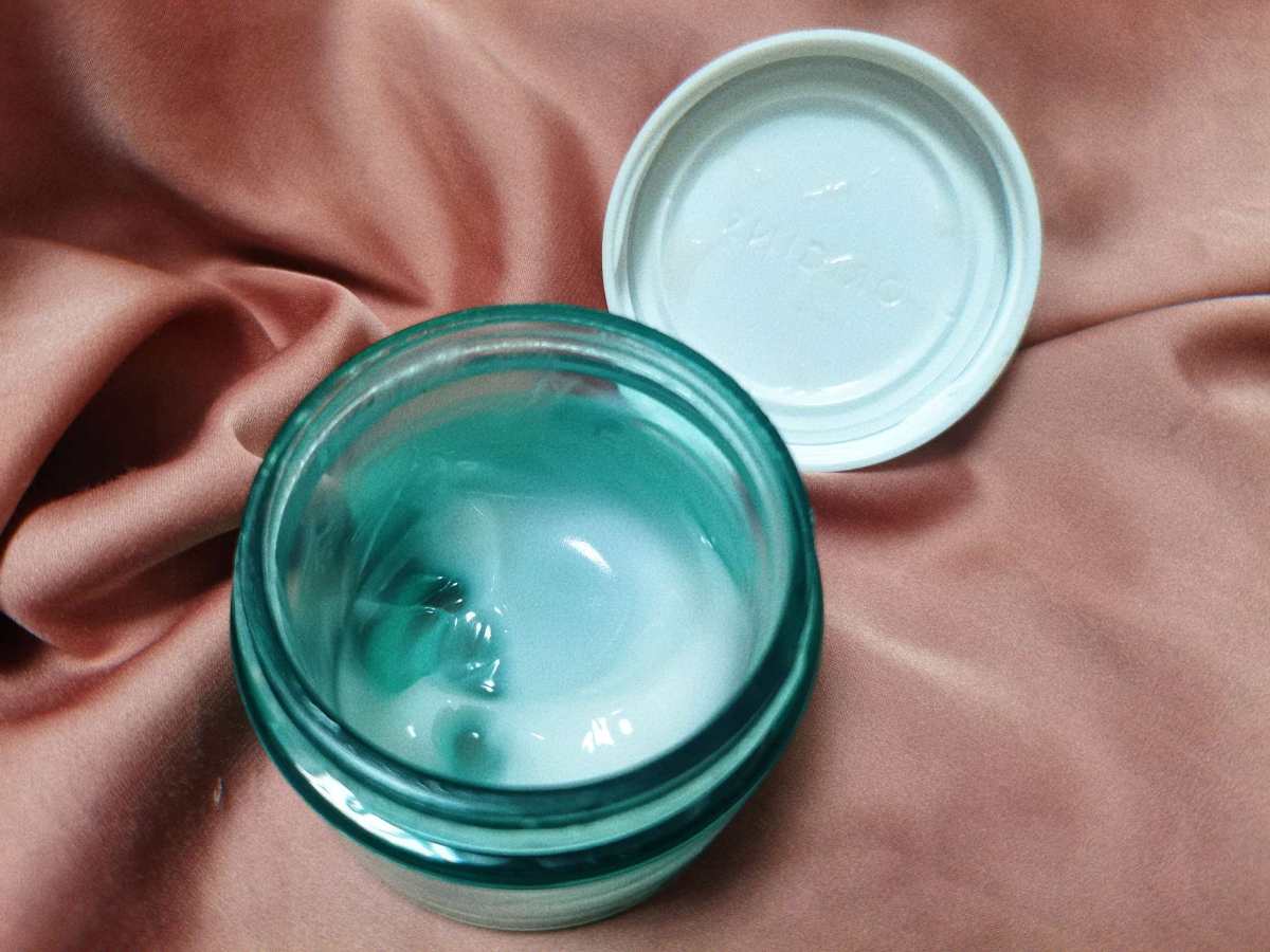 🎈悦木之源家有很多明星产品，比如大名鼎鼎的菌菇水，维稳、镇