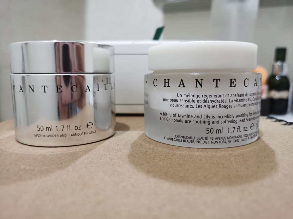 ✅香缇卡家有好几款涂抹面膜，其中钻石面膜和花妍面膜比较出名，