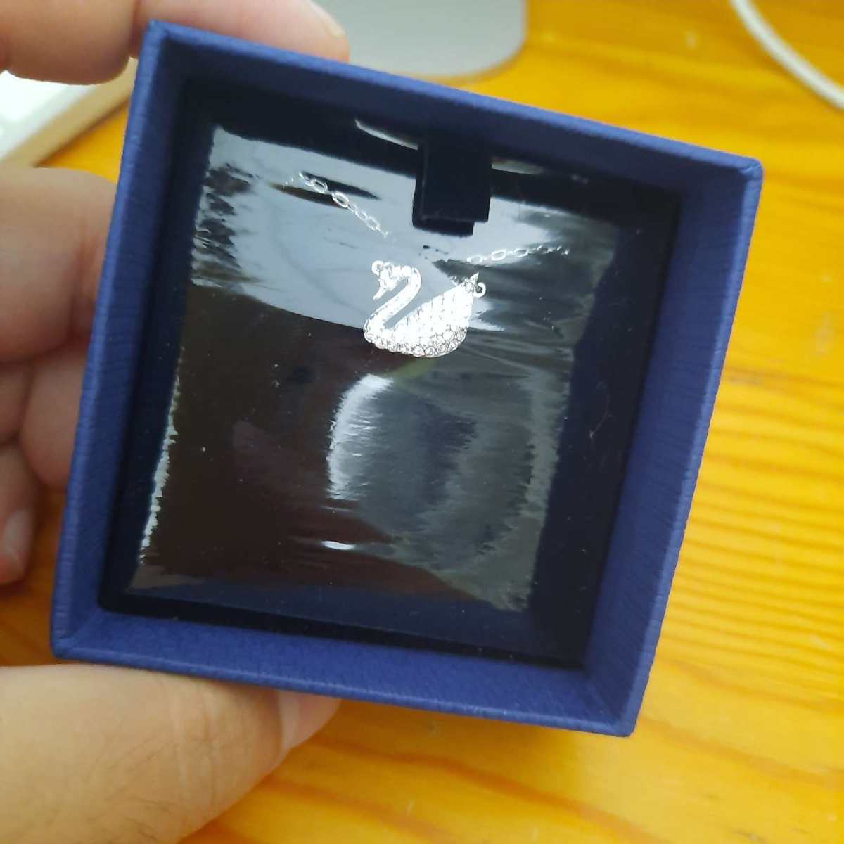 ❤️这个是给我朋友买的小天鹅，他送女朋友的，一直放我这里没拿