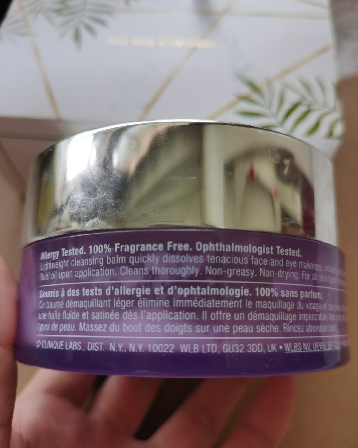 ✅倩碧紫胖子卸妆膏是特别棒的一款产品，卸的干净的卸妆膏。味，