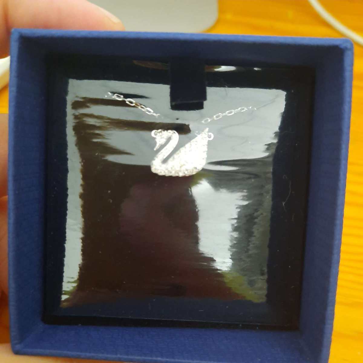 ❤️这个是给我朋友买的小天鹅，他送女朋友的，一直放我这里没拿