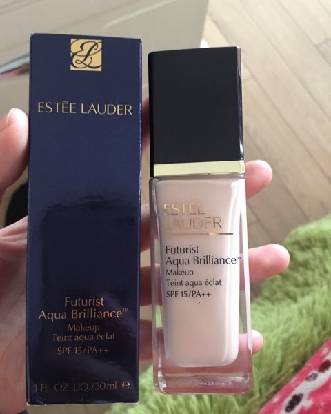 💟雅诗兰黛沁水粉底液可以说是干皮的底妆救星，我冬季最爱的一