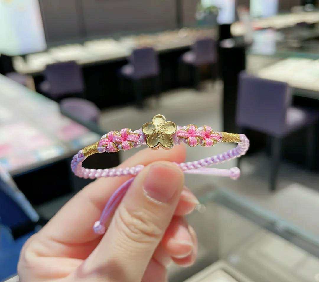 🌸最近下单了在小红书种草的周大福小桃花！从此我也是个有桃花