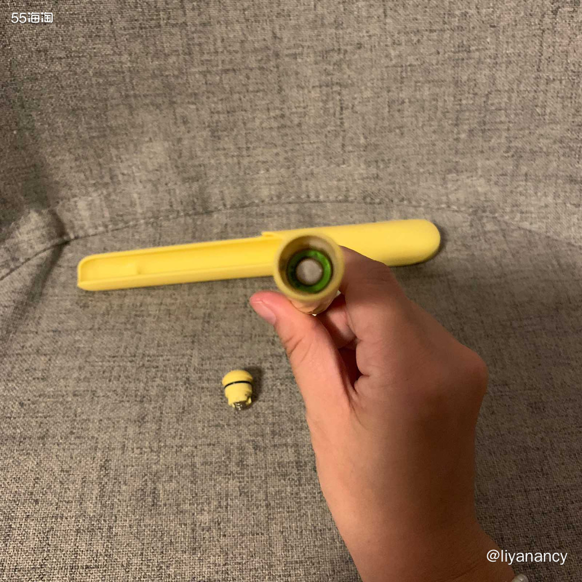 ✨使用电动牙刷也好多年了，从飞利浦的薰衣草色牙刷，到粉色的钻