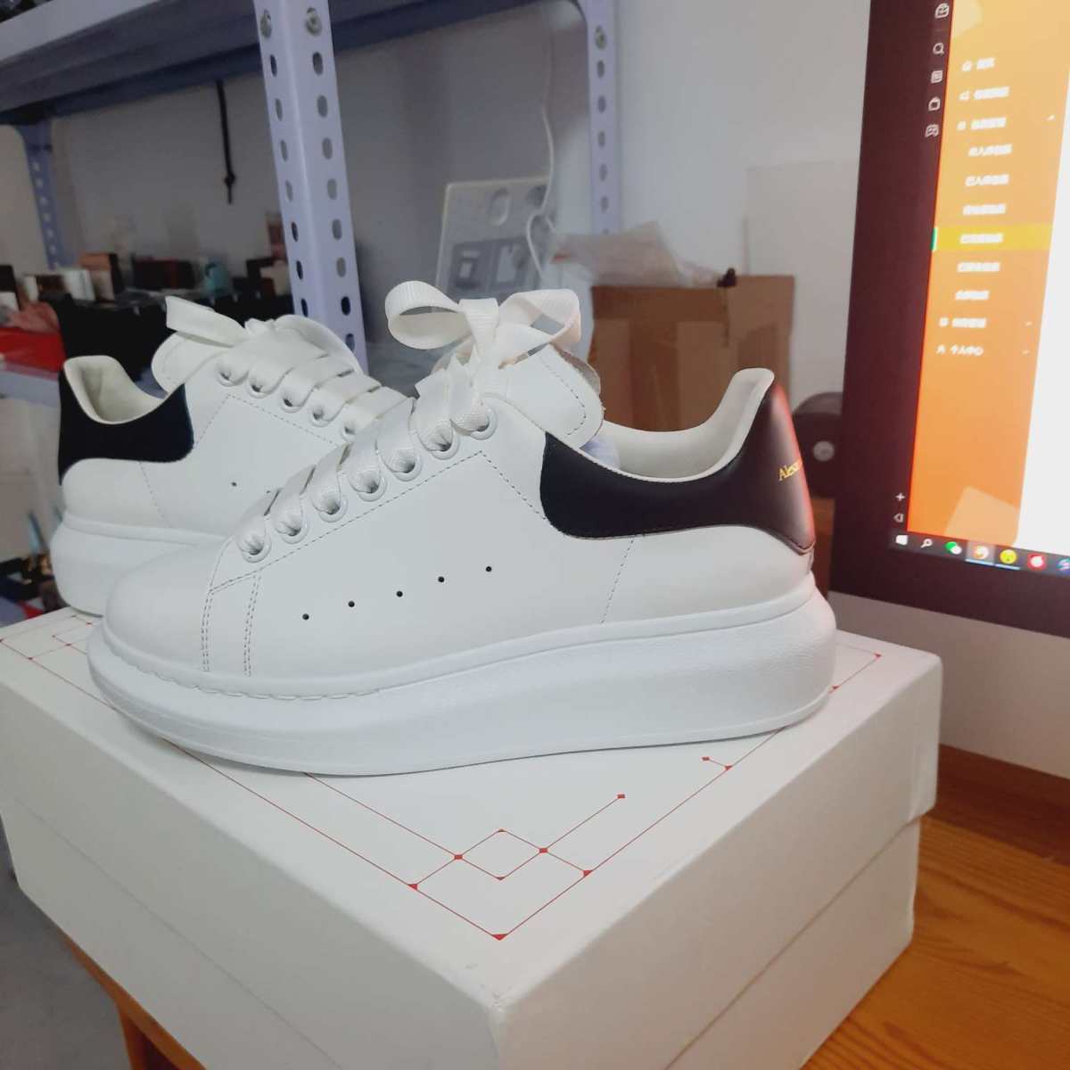 ❤️火了很多年的Alexander McQueen厚底小白鞋