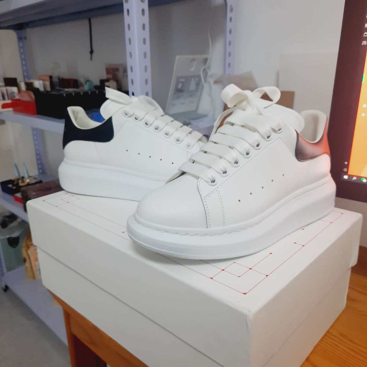 ❤️火了很多年的Alexander McQueen厚底小白鞋