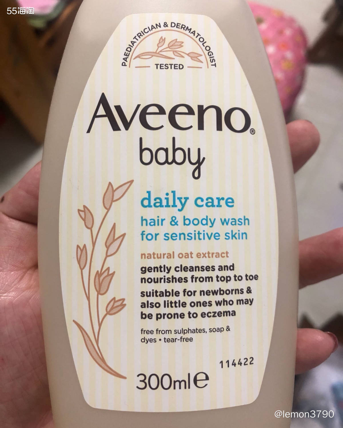 产品：2 X Aveeno 艾惟诺 洗发沐浴二合一 300毫