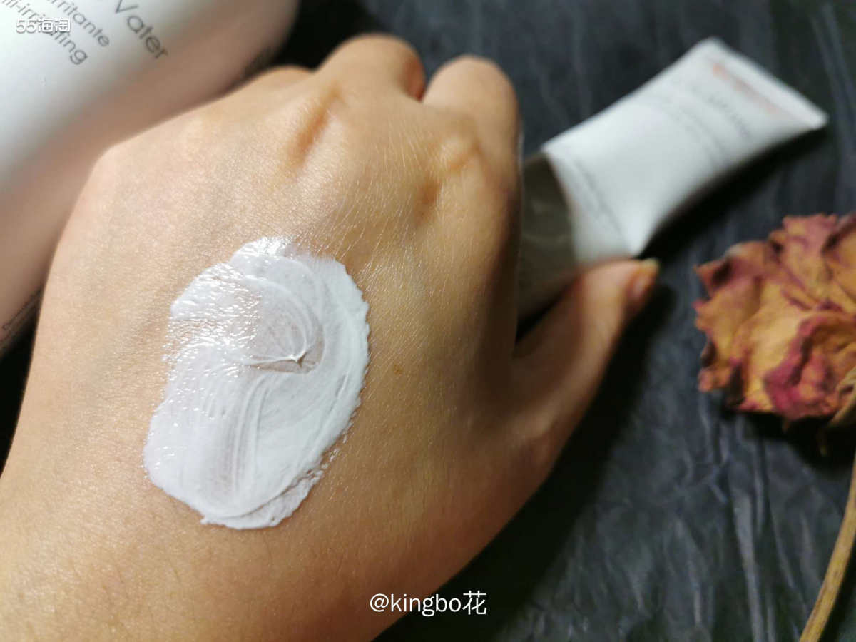 🔴雅漾舒缓修复霜，严重干皮肌，买它就对了，混油皮别凑热闹 