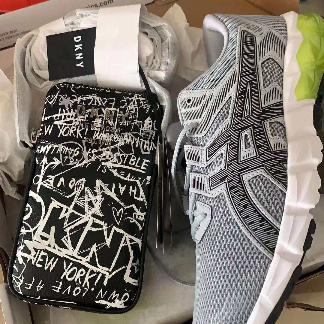 还是前两个月6pm额外九折的活动，帮姐姐妹妹们买了一堆东西，