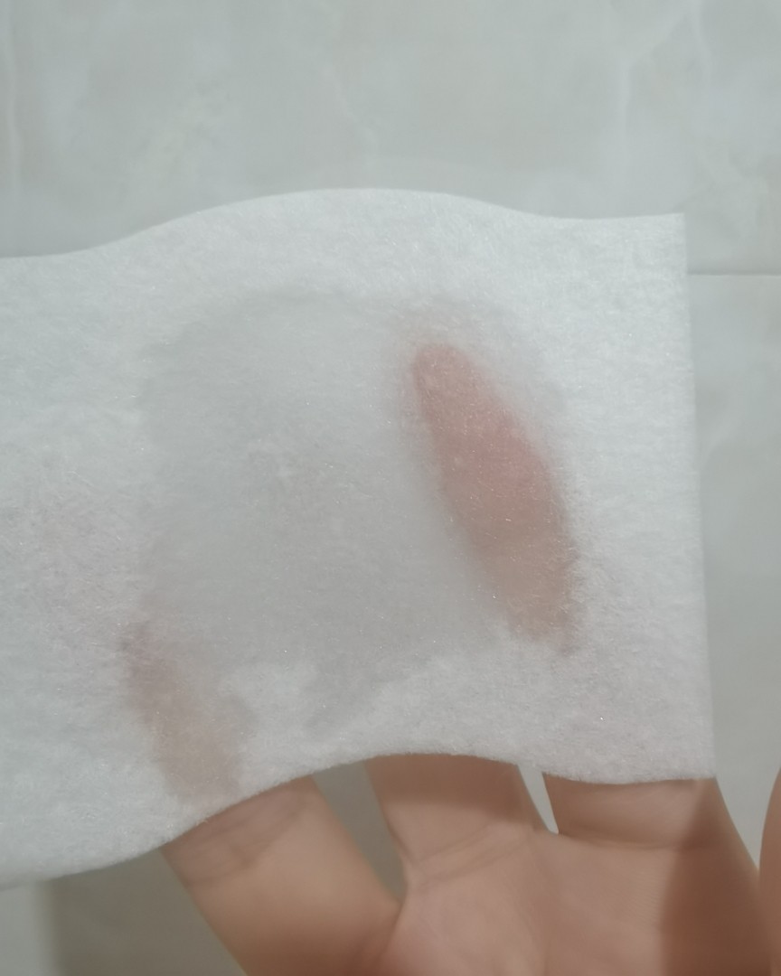 ✅海蓝之谜卸妆水，作为一个卸妆水，它真的是非常不错，卸妆效果