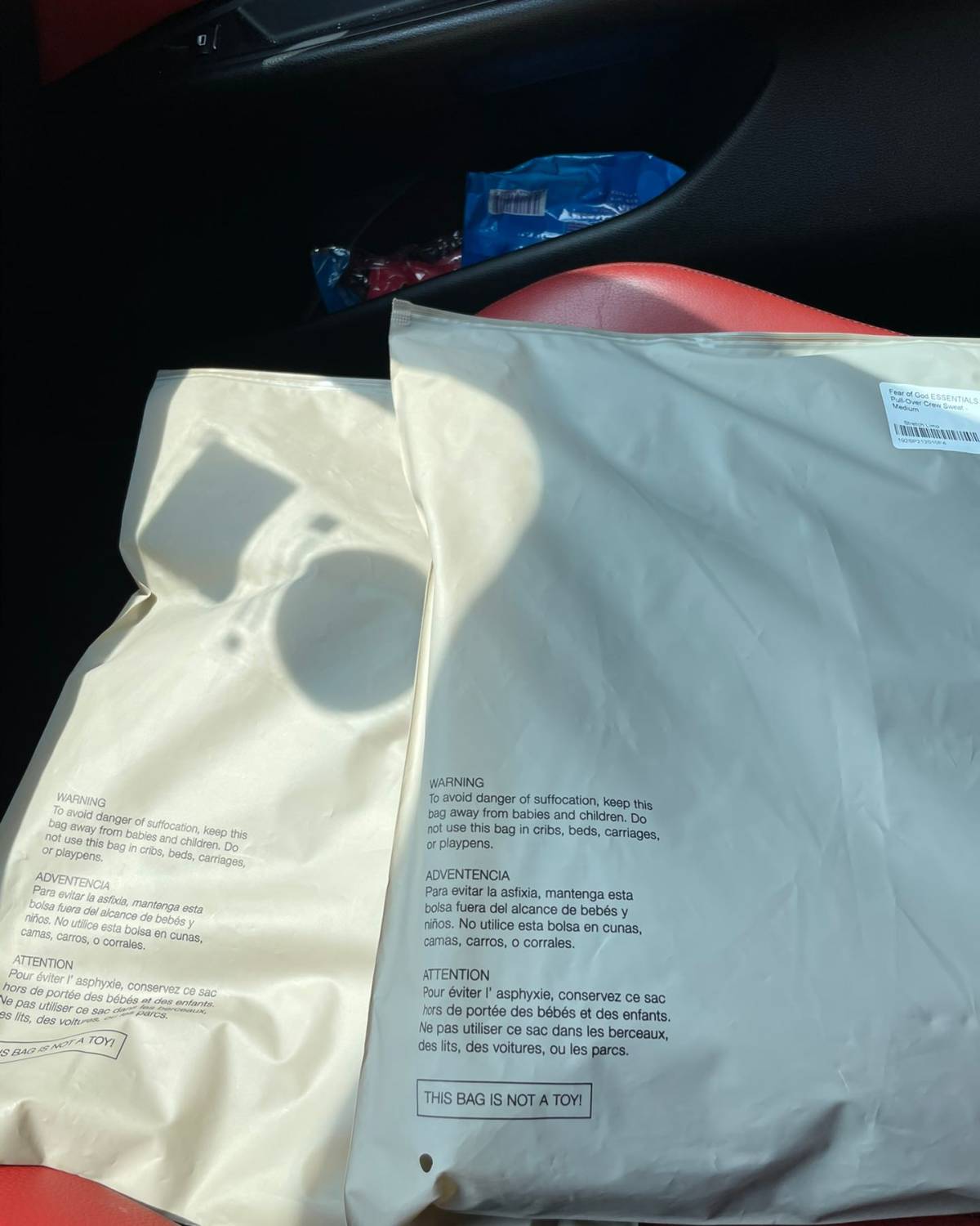 提起Fear of god,最近几年在潮流圈内可谓呼风唤雨，