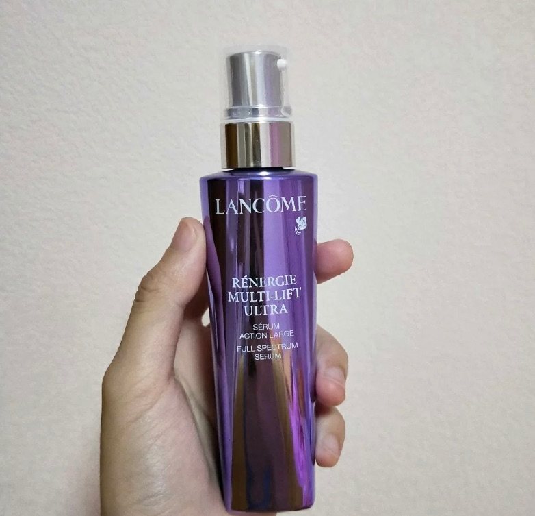 🟣同样是来子兰蔻塑颜系列的产品，这是一款精华乳，官方主打主