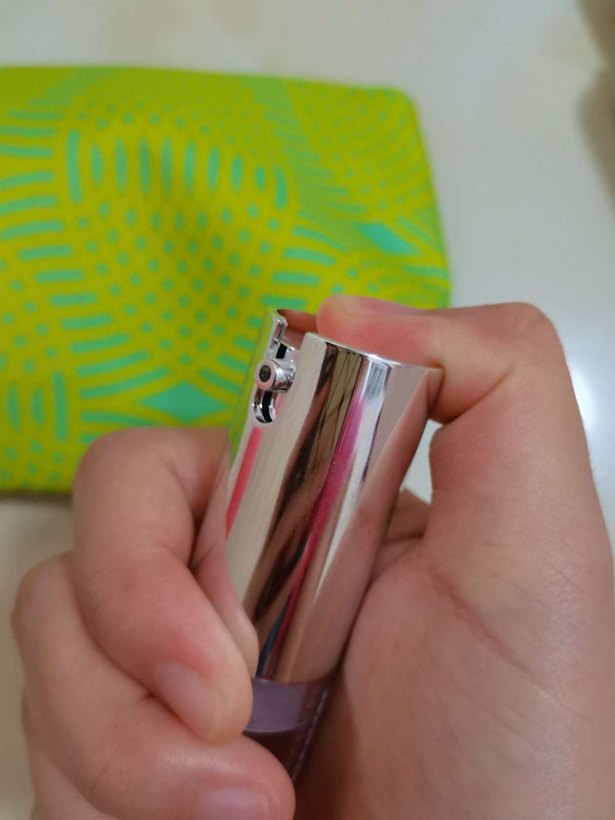 倩碧啵啵眼霜社区有姐妹用过吗？踩雷了，这款眼霜真不咋地，今晚