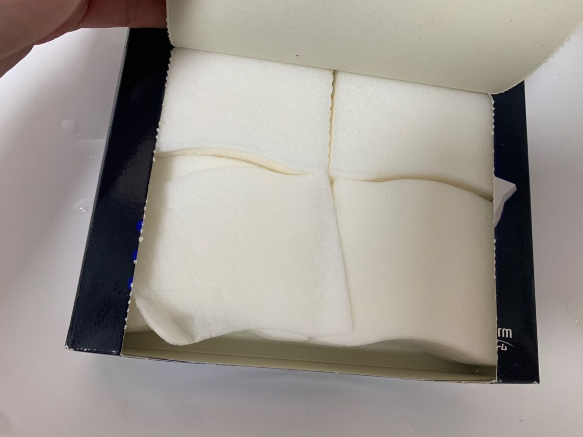 🍀化妆棉，应该算是生活中常备的日用品之一了。而尤妮佳化妆棉