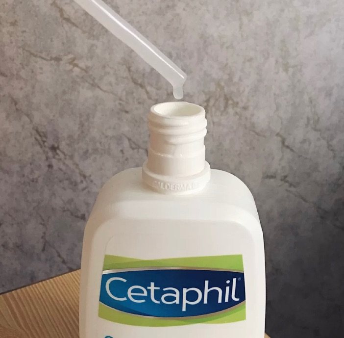 💙 丝塔芙洗面奶，去海外购买这款超级温和的清洁产品。  ▫