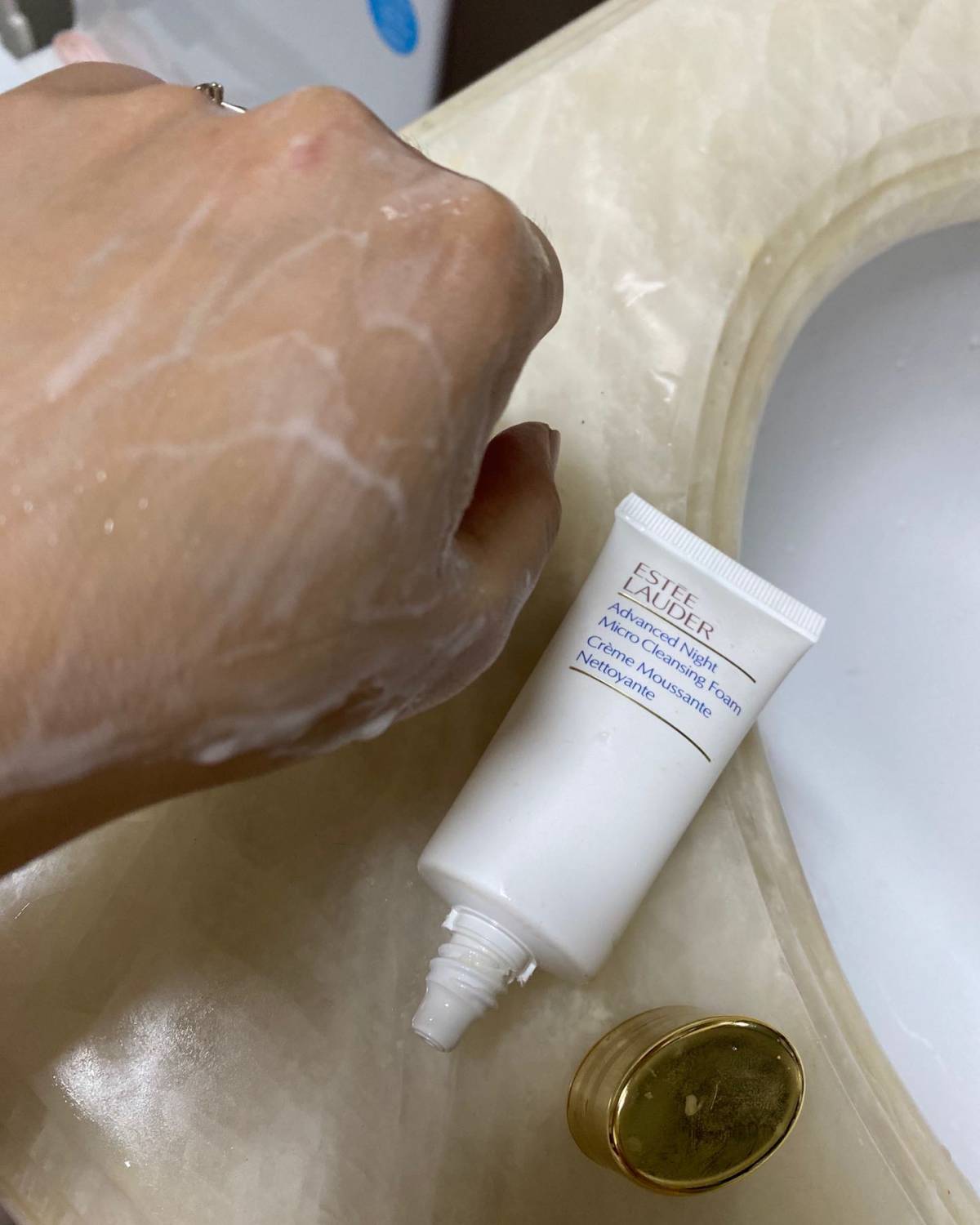 🔲雅诗兰黛肌妍修护洁面乳，干皮必备的低泡氨基酸洁面温和不刺
