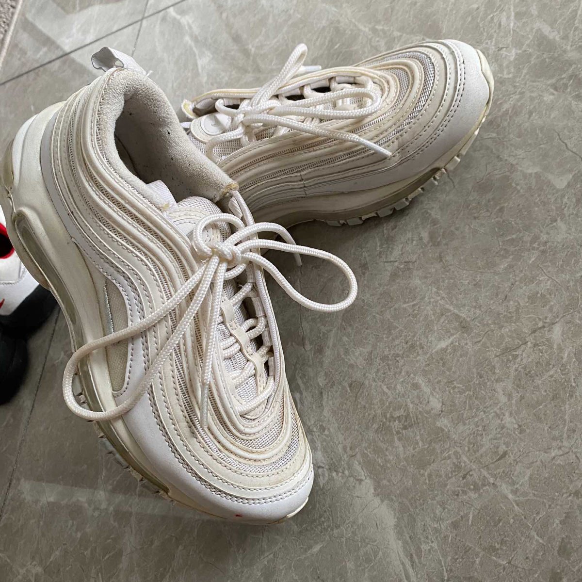 ☑️受疫情的影响，耐克的头系列也会有打折了，国内价格炒的还挺