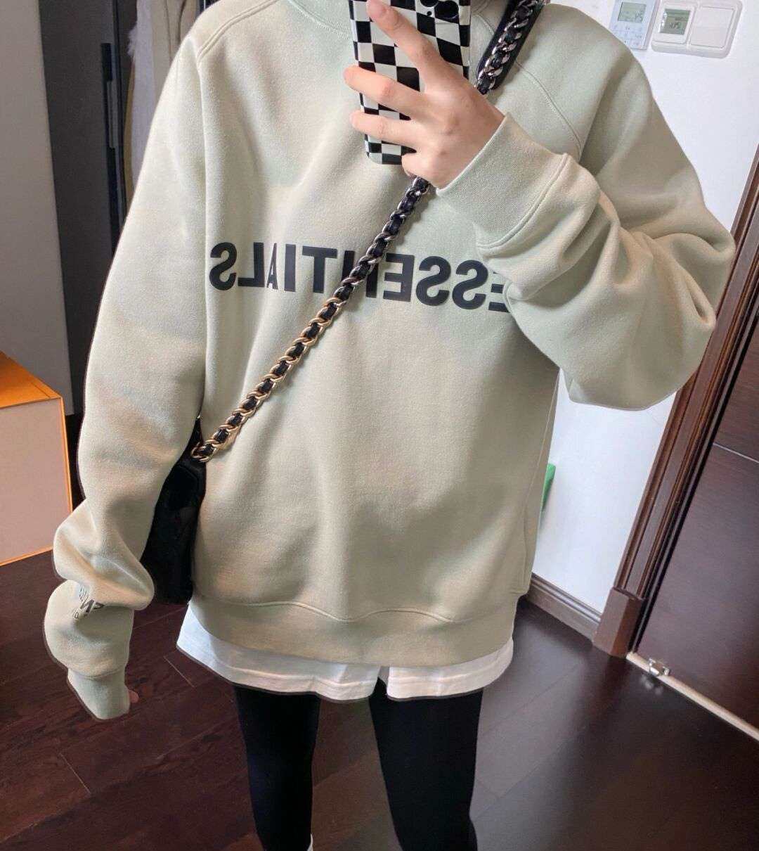 🌟简单介绍 Fear of god essential是F