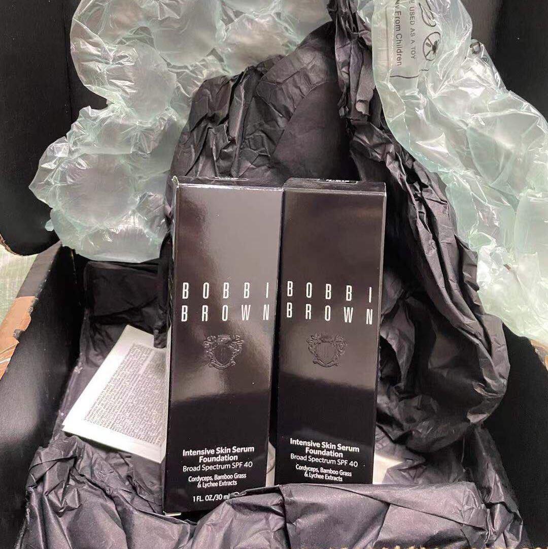 ✅开箱物品：Bobbi Brown 芭比波朗虫草粉底液  ✅