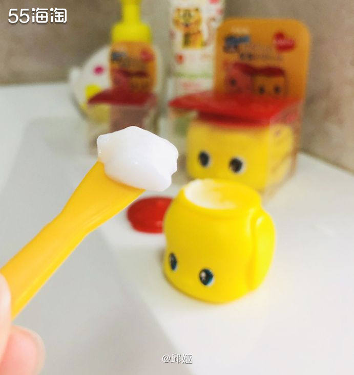 宝宝面霜品牌有很多，我的原则是除了好用还得！关于日本小黄鸭面