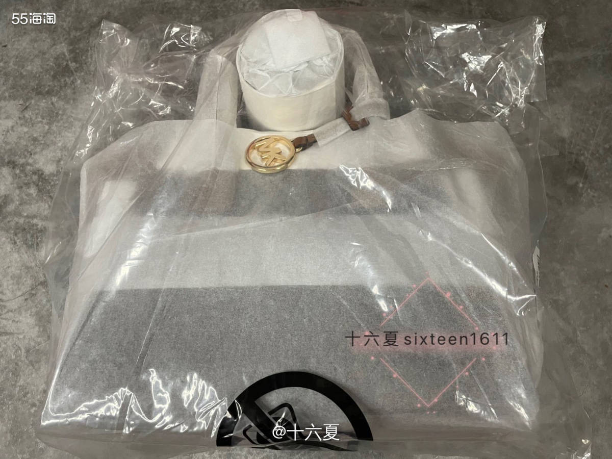 🌟MK的老花款式也是经典印花，如果想要平替的话MK还是蛮适