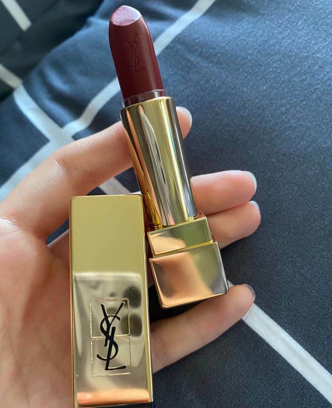 家人们，hold不住了啊，我又被种草了YSL😂！！！ 它的