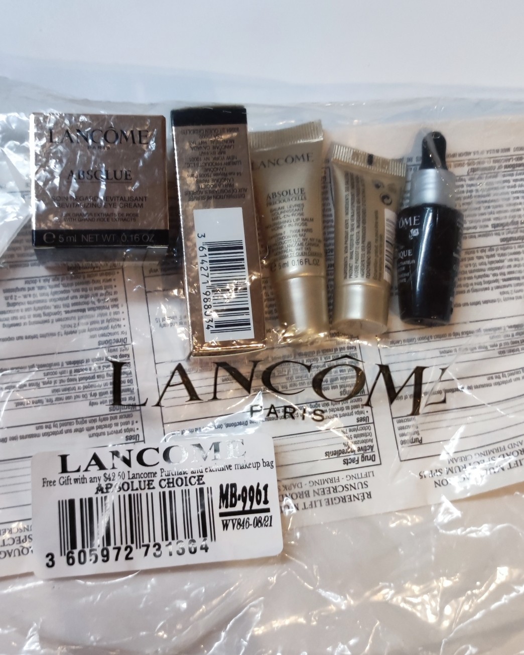 兰蔻是法国的知名品牌，持妆粉底最好地方就是和皮肤能够亲密结合