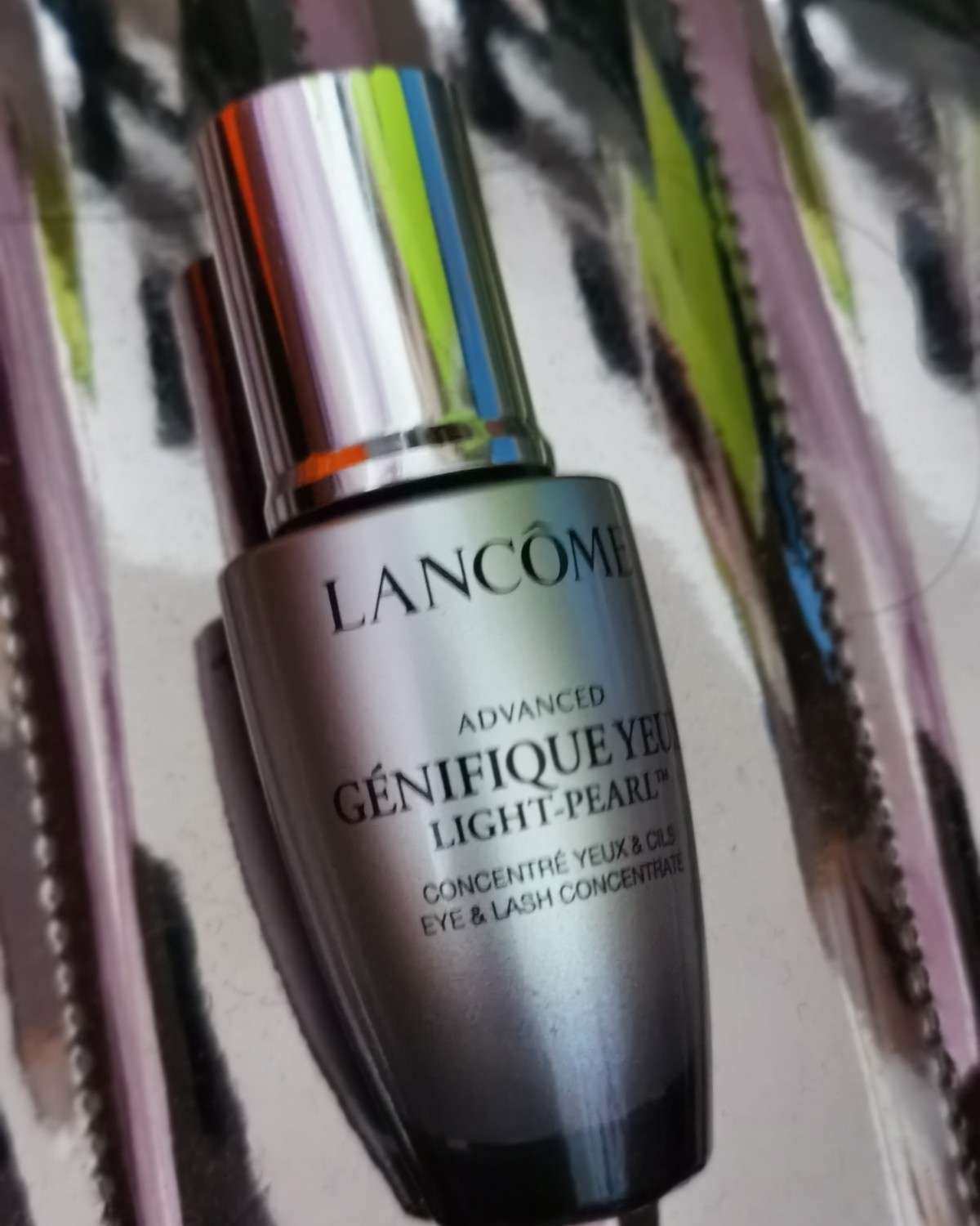 来说说我最近的空瓶眼精华一一兰蔻大眼精华。真的,这款是回购的