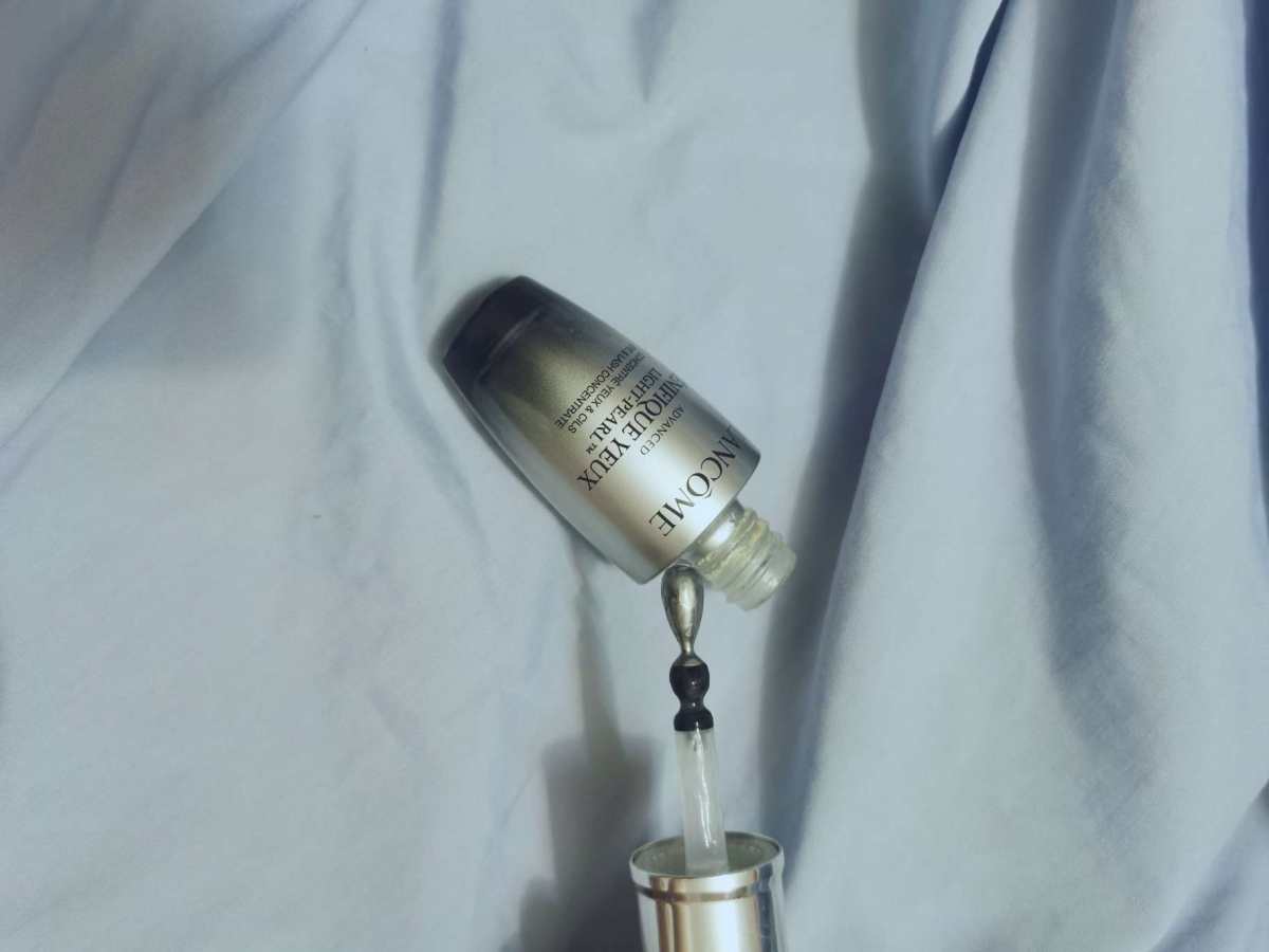 来说说我最近的空瓶眼精华一一兰蔻大眼精华。真的,这款是回购的