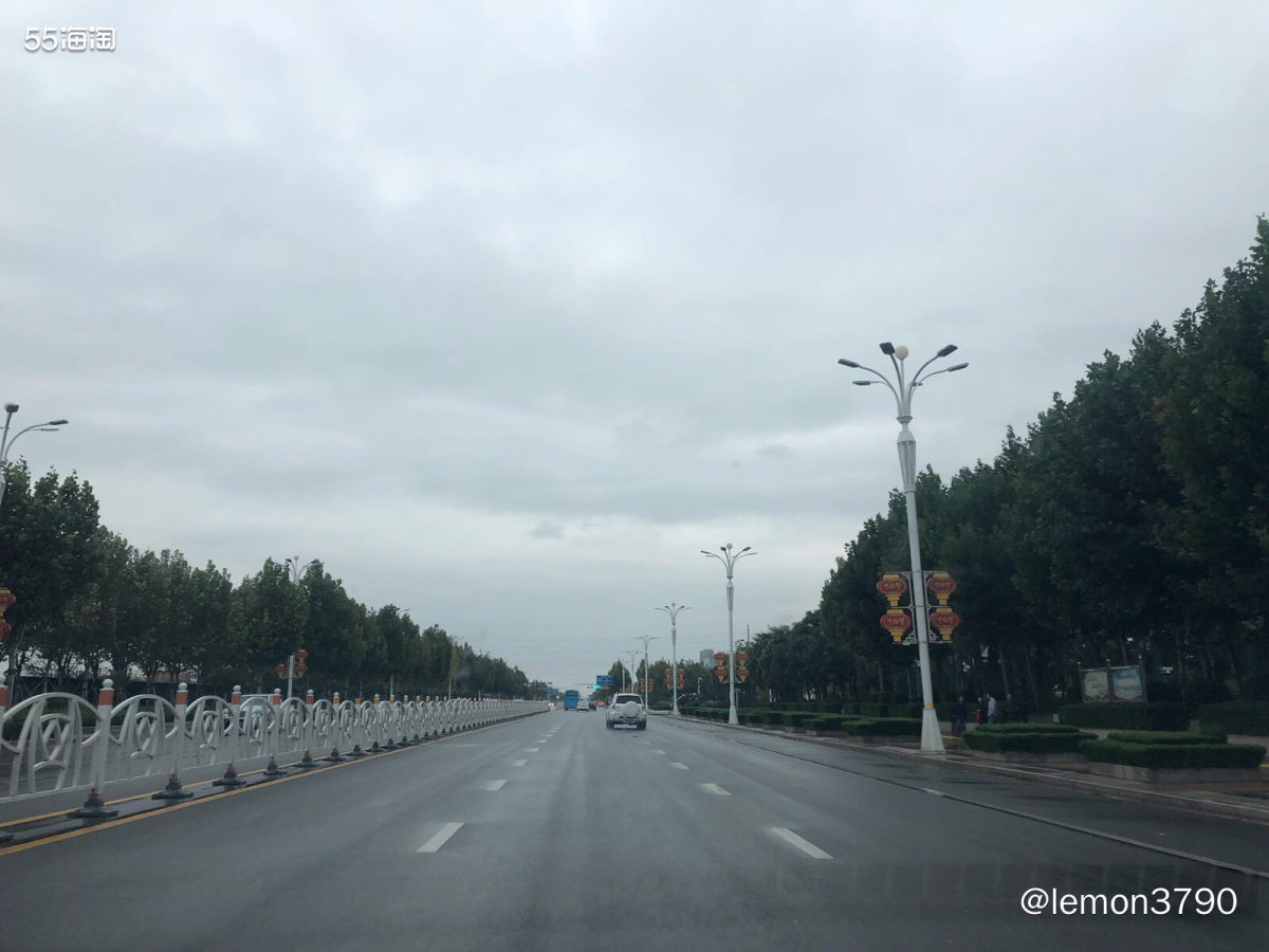湿漉漉的十一假期，两天雨一下，冷了好多，昨天带娃去婆婆家穿了