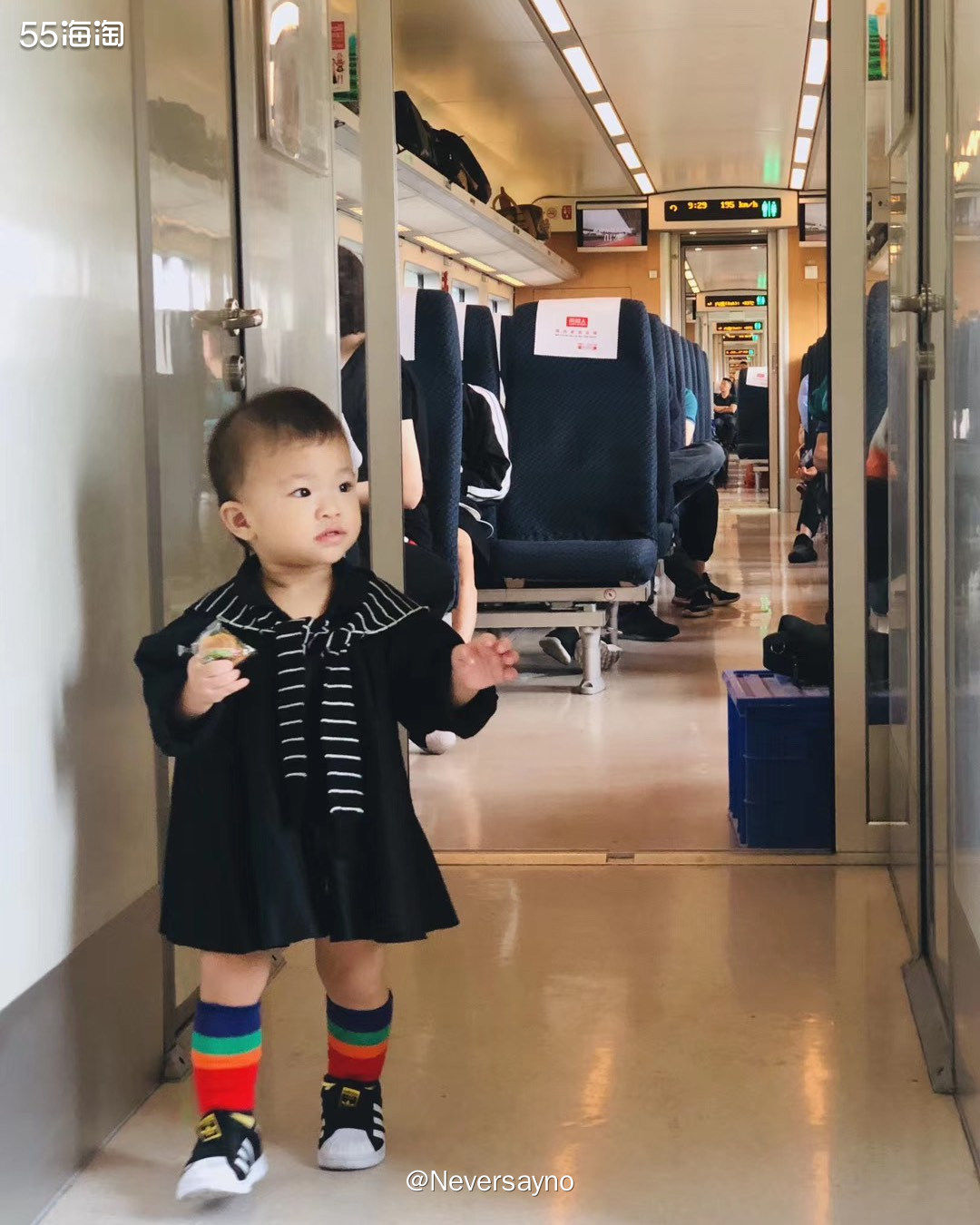 👉🏻阿迪贝壳头金标运动鞋，出镜率超高的一款鞋子。  ▪️