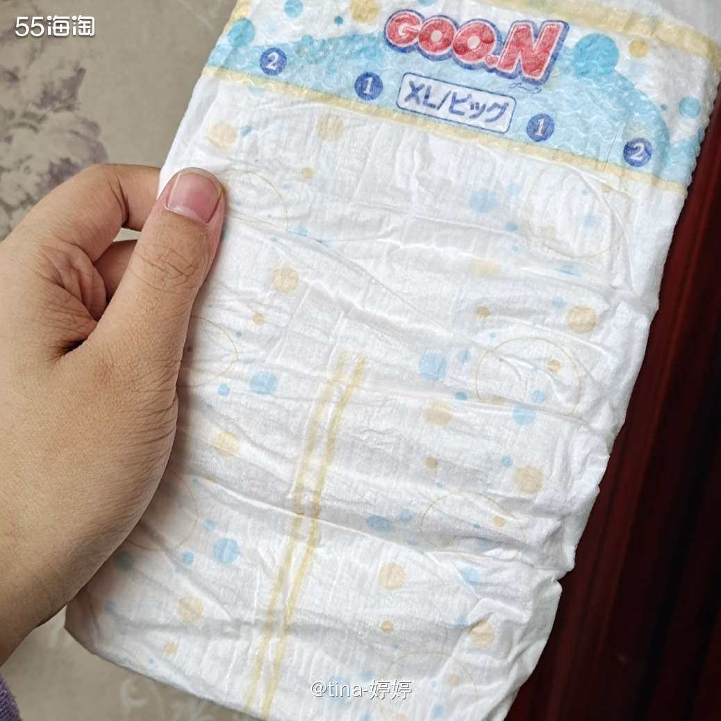 自从景宝开始大小便有规律之后，晚上我一般给景宝用的就是大王的