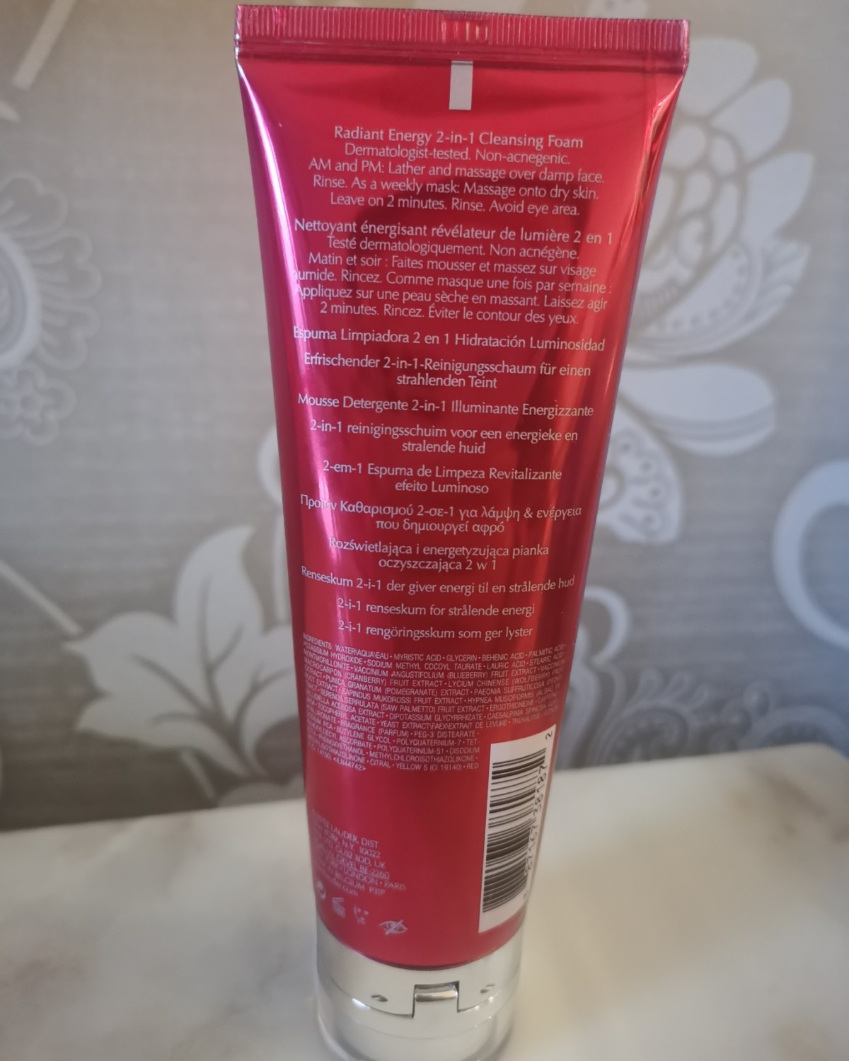 不知道买啥洗面奶的就闭眼入它，雅诗兰黛红石榴洗面奶125ml