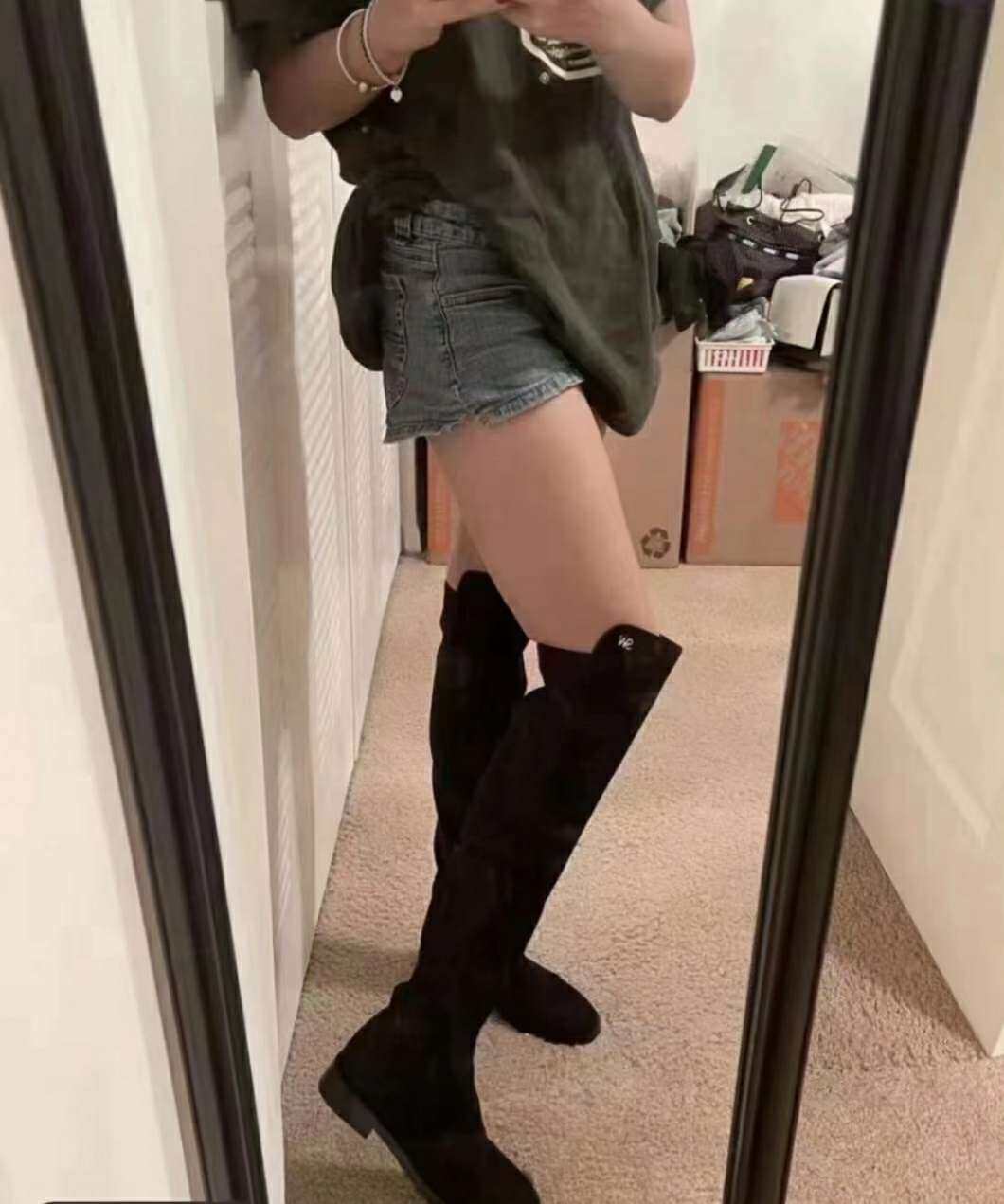 ❤️今天各位仙女们去买的时尚单品就是stuart weizm