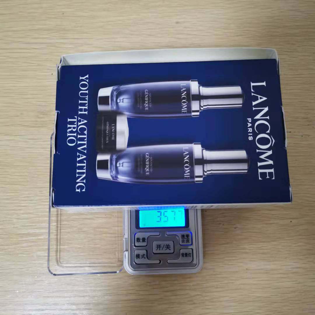 海淘小白时期，对护肤品的重量没概念，因此也对运费大概会是多少