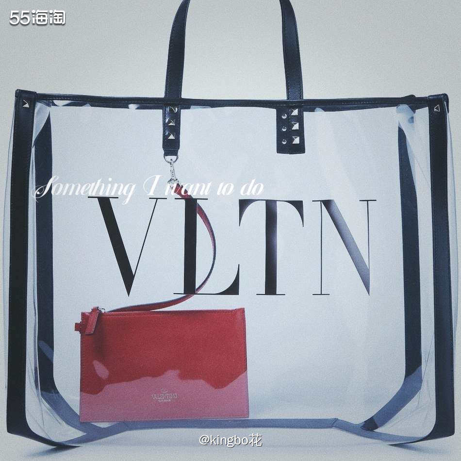 🔴华伦天奴透明tote，搭配标志红色内包，时髦又吸精，街拍