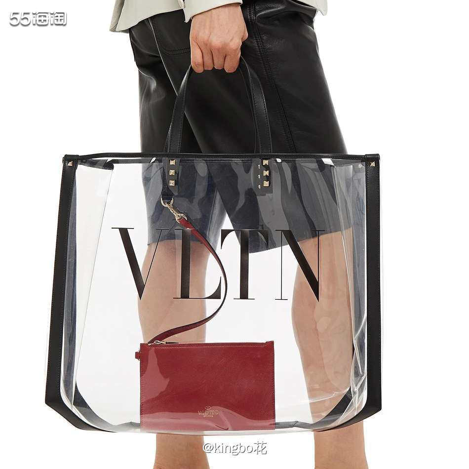 🔴华伦天奴透明tote，搭配标志红色内包，时髦又吸精，街拍
