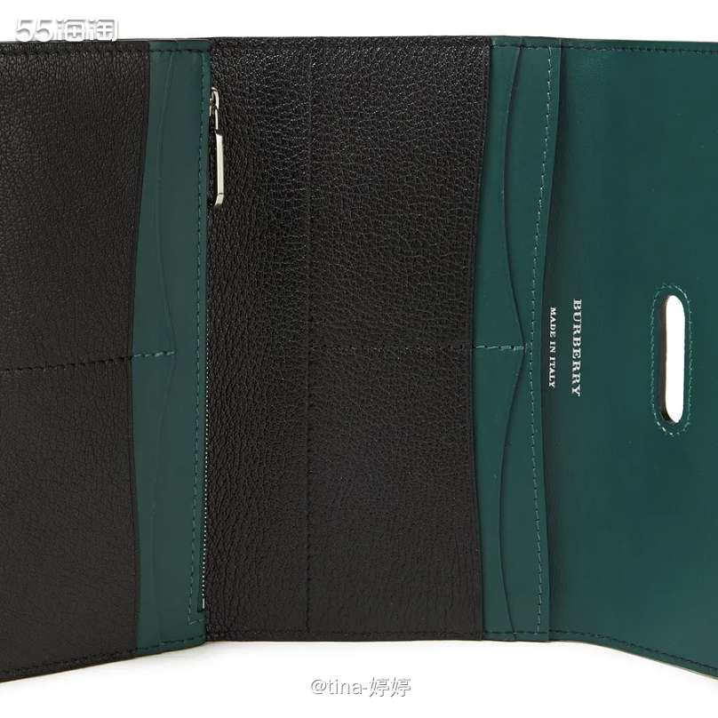 ✌️种草产品:Burberry 牛皮长款手拿包  👉价格: