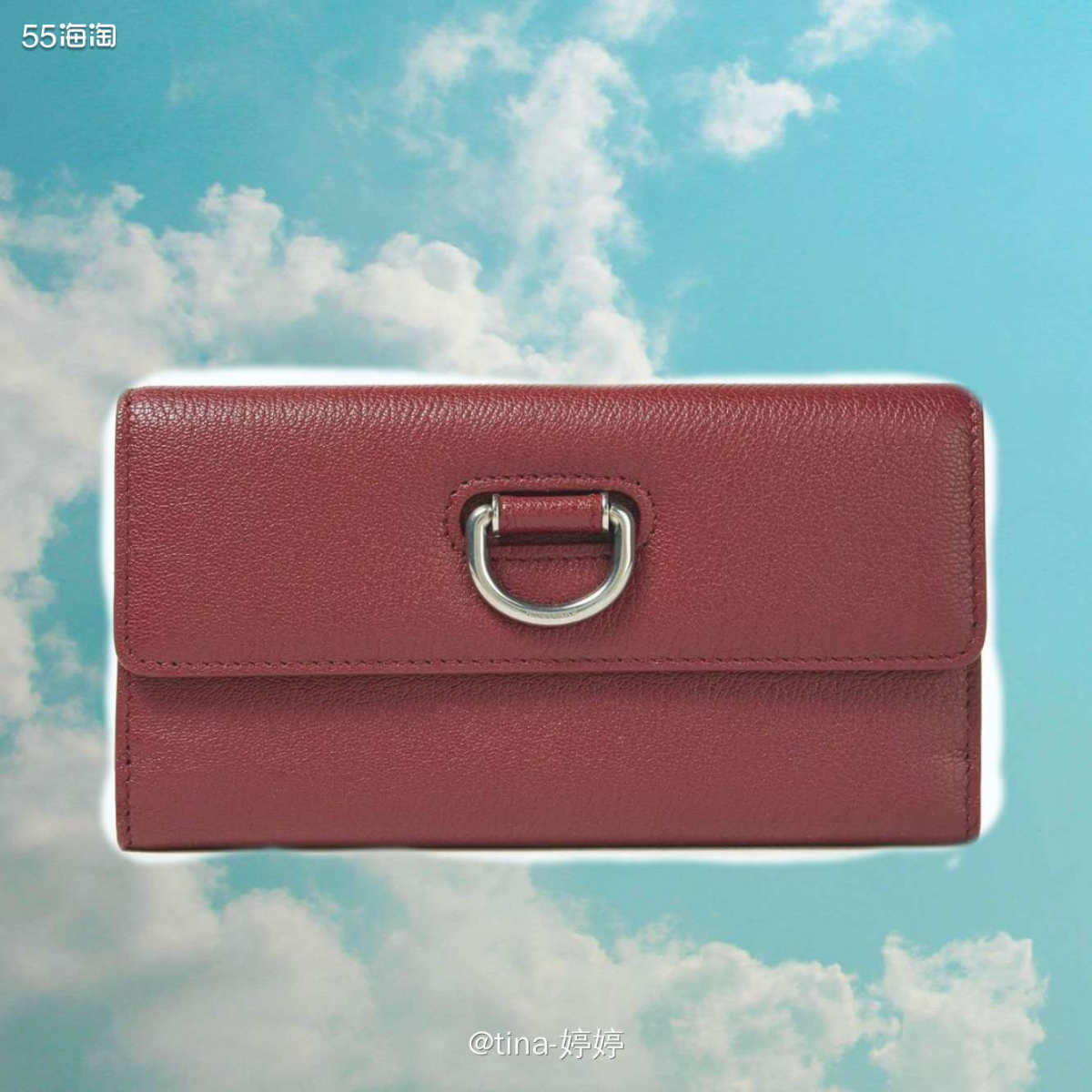 ✌️种草产品:Burberry 牛皮长款手拿包  👉价格: