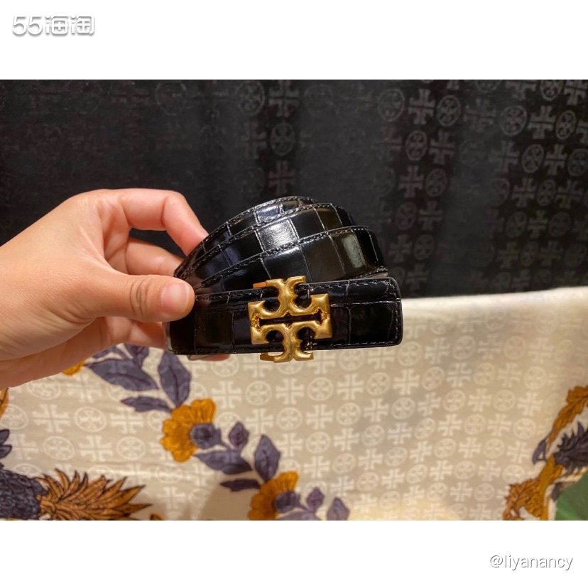 ✨现在腰带也是必不可少的时尚单品，很多品牌都有自己家的“当家