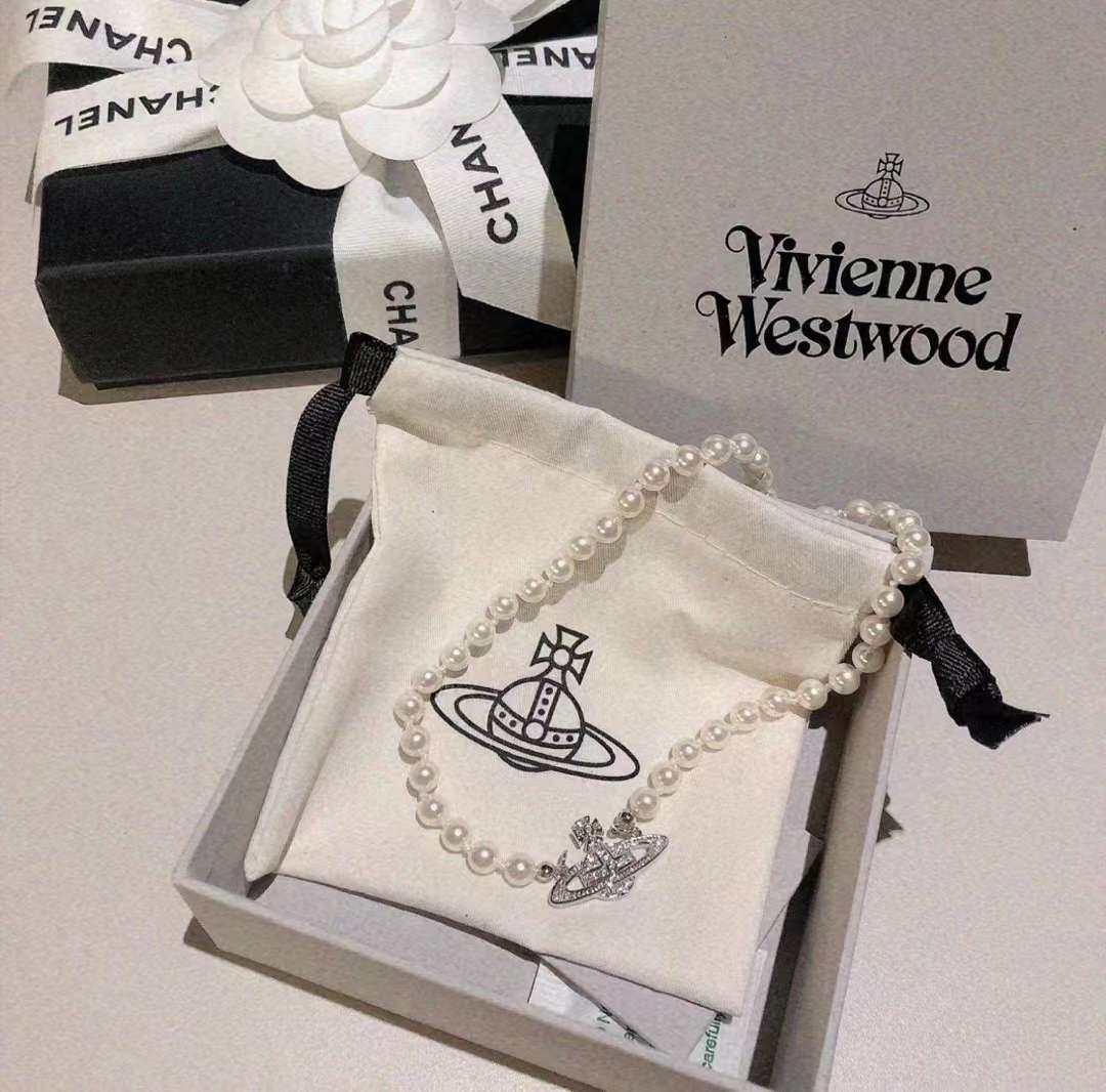 预定在途  Vivienne Westwood 西太后 土星