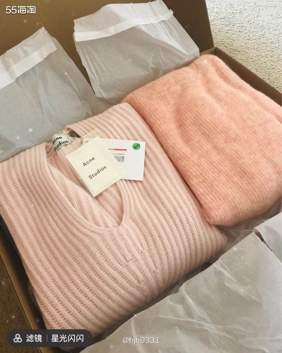 ✨ Acne studios 是瑞典的服装品牌。它属于中端档