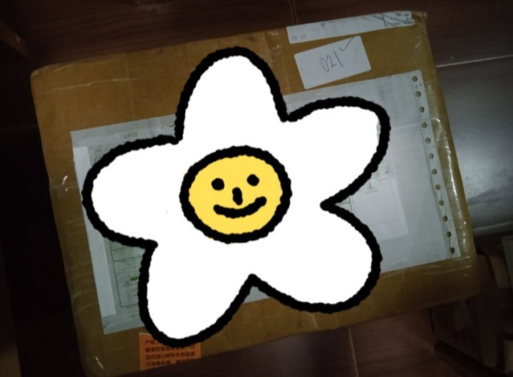 这次一共买了五本杂志，总重3270g，依旧是用的起航转运，走