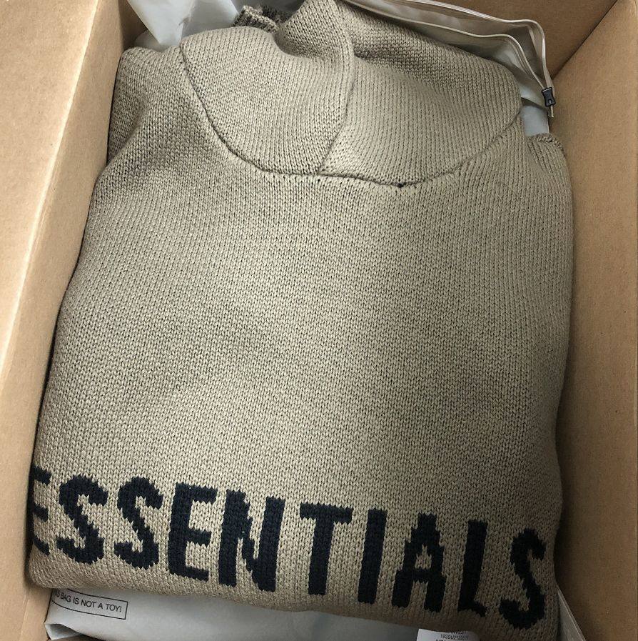 品牌：美国品牌 FOG 副线品牌  ESSENTIALS  
