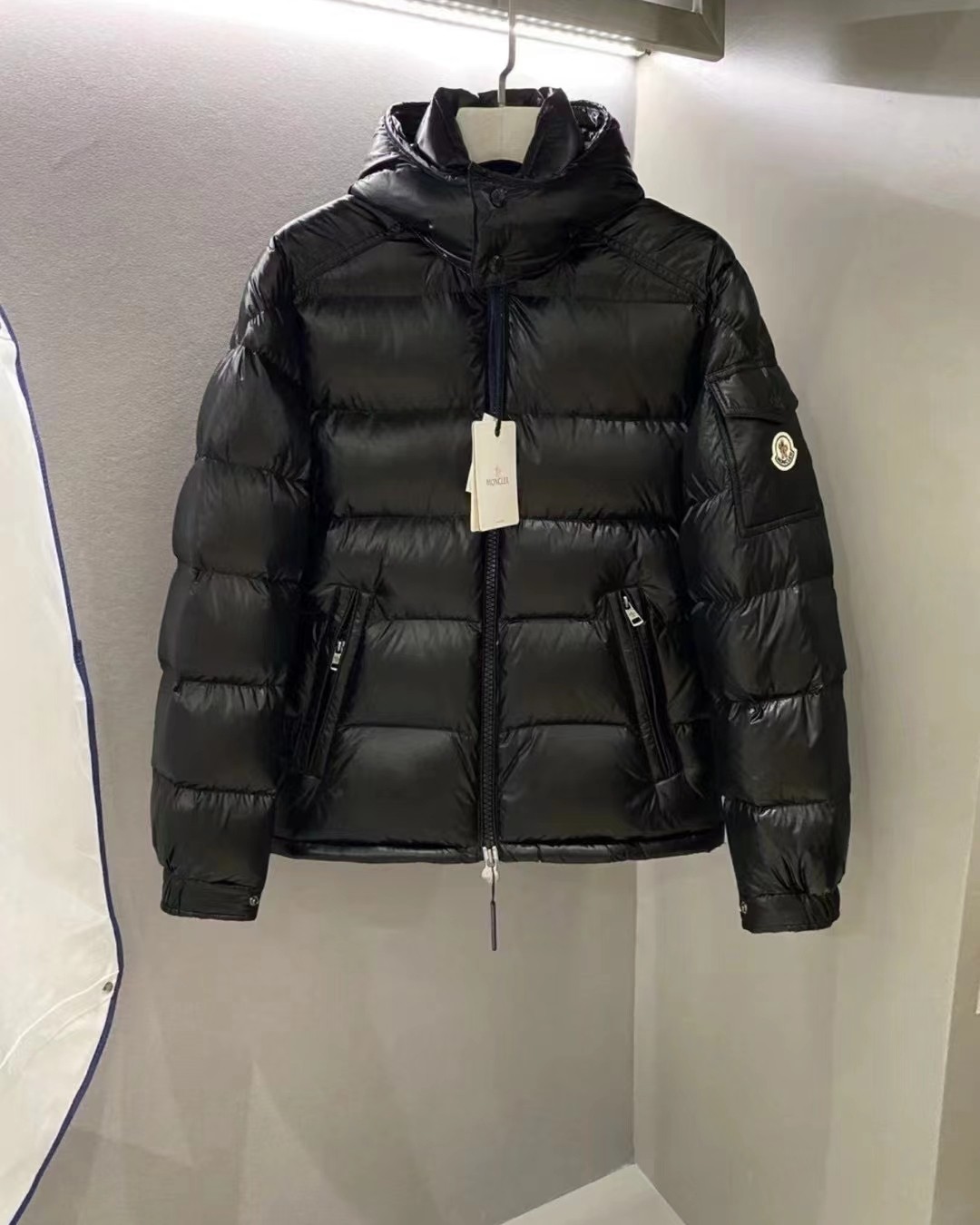 Moncler 羽绒服 经典maya   女款黑色  国现 
