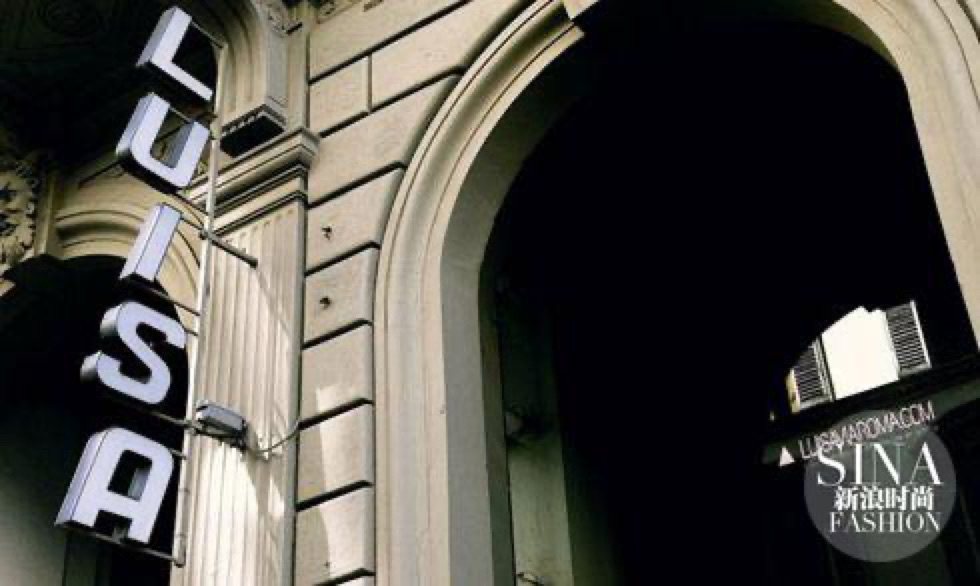 🔴LUISAVIAROMA是一个来自意大利的全球奢侈品售卖