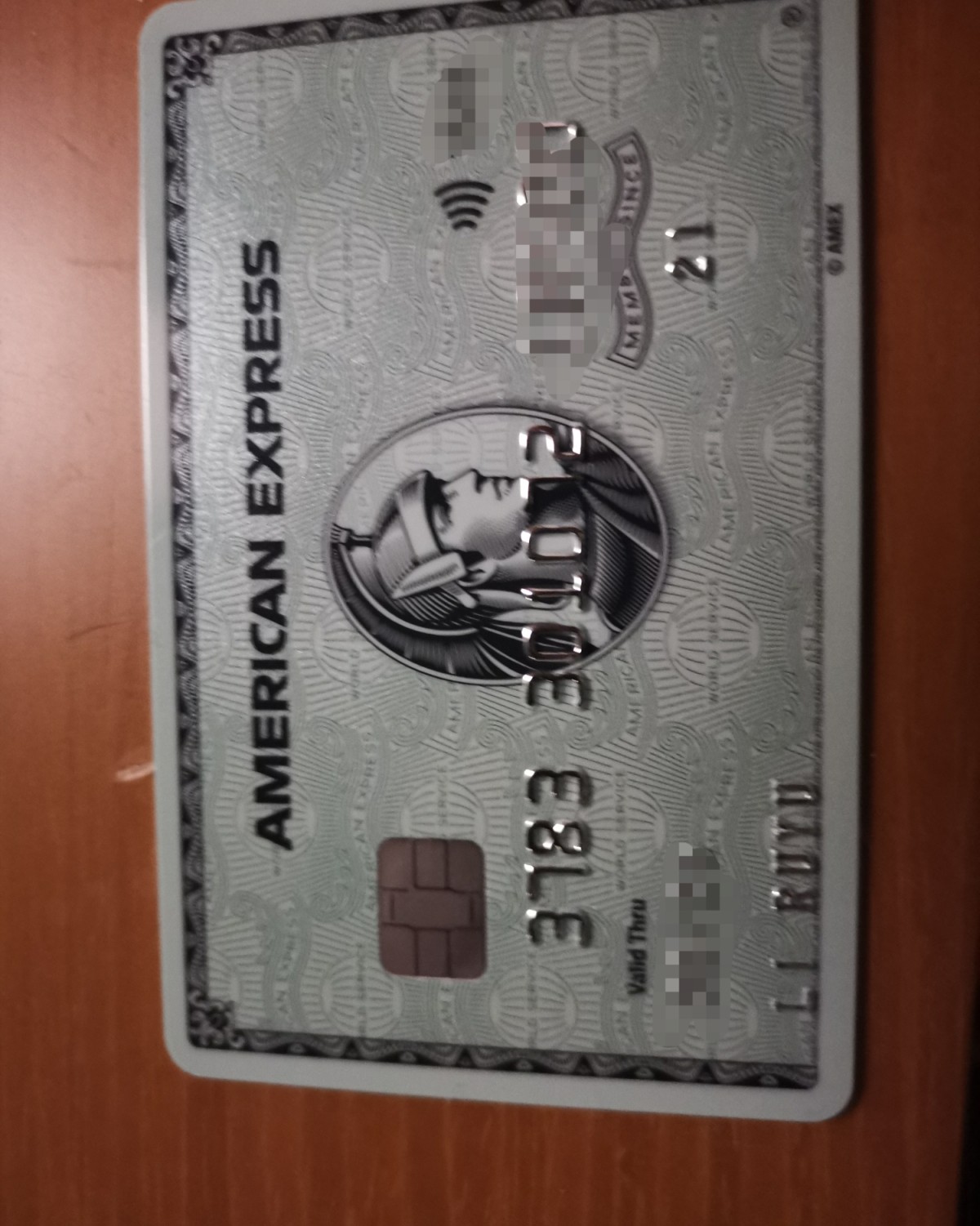 去年黑五开始自己学习海淘，刚开始选择转运公司的时候在中环和转