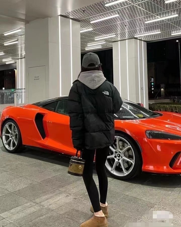 The North Face  爆款北面羽绒服  冬天断货买